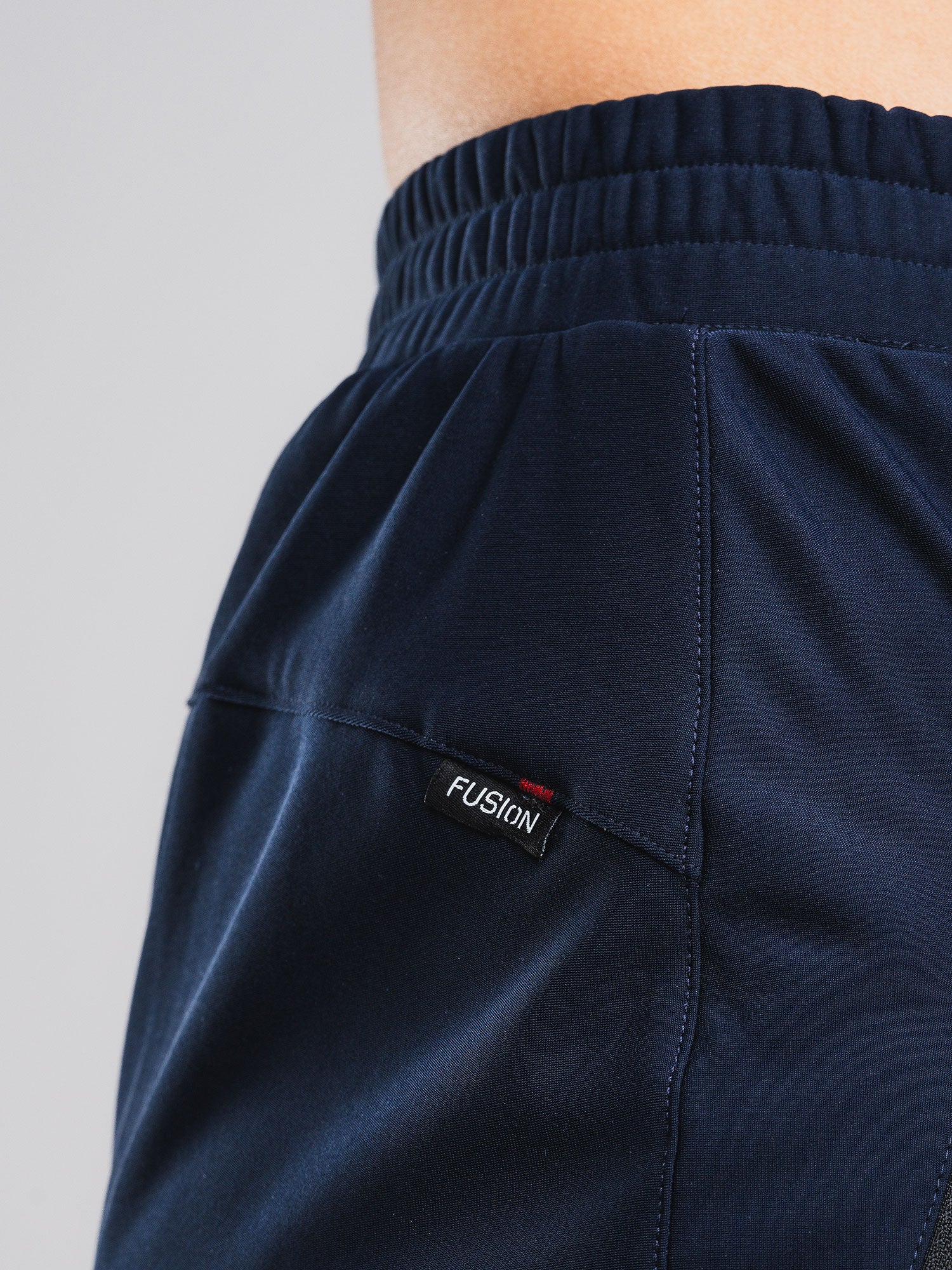11596884